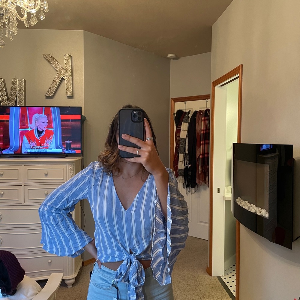 Shirt - Picture 2 of 5